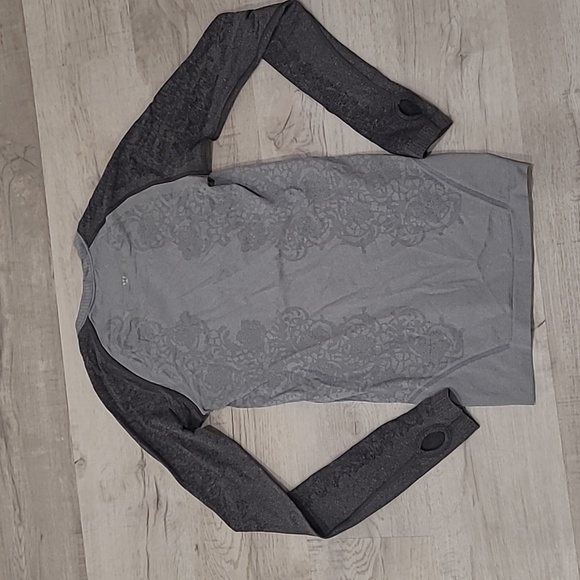 Lululemon Swiftly Long Sleeve Grey Raglan Tee Special Edition sz 6 - Picture 8 of 10
